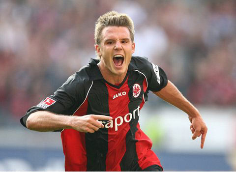 他的表现总 他的表现总